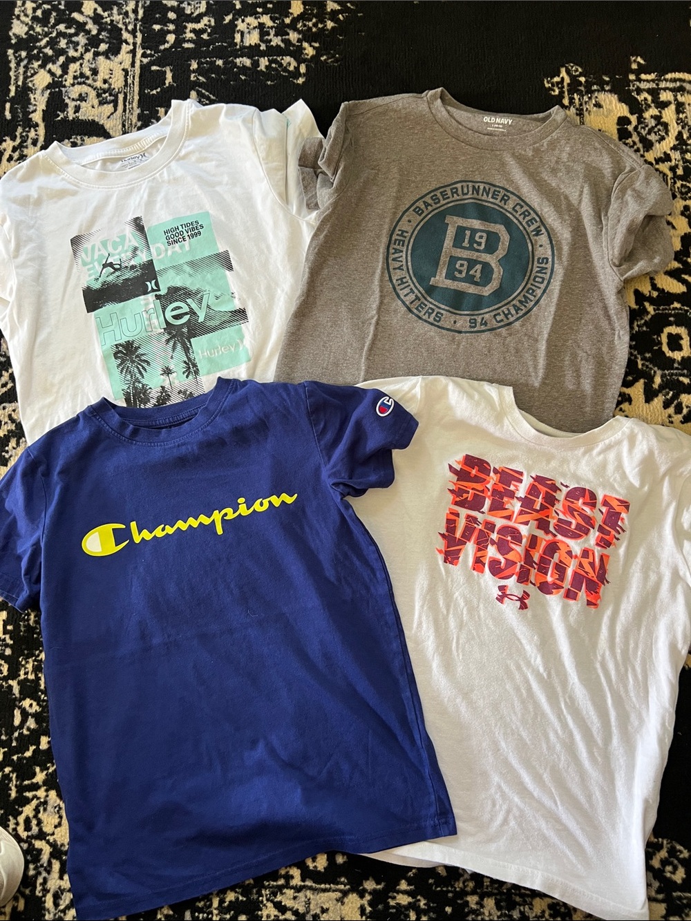 Boys 4pc sports graphics tee bundle size M 10/12